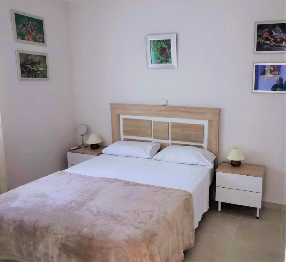 Benalmadena Front Line Sea View 1 Bedroom Large Apartment Exteriör bild