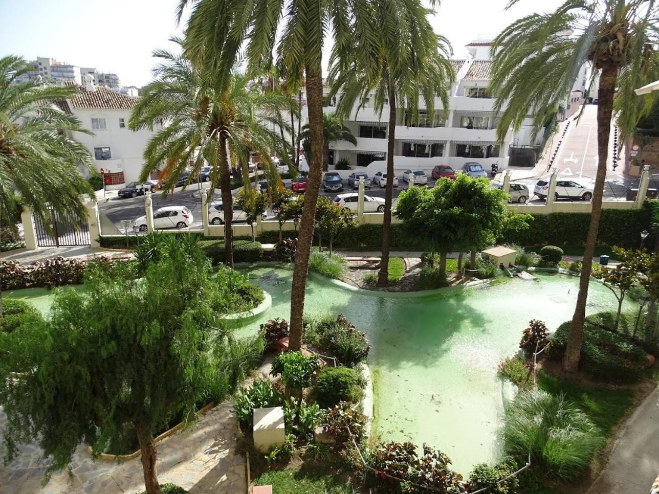 Benalmadena Front Line Sea View 1 Bedroom Large Apartment Exteriör bild
