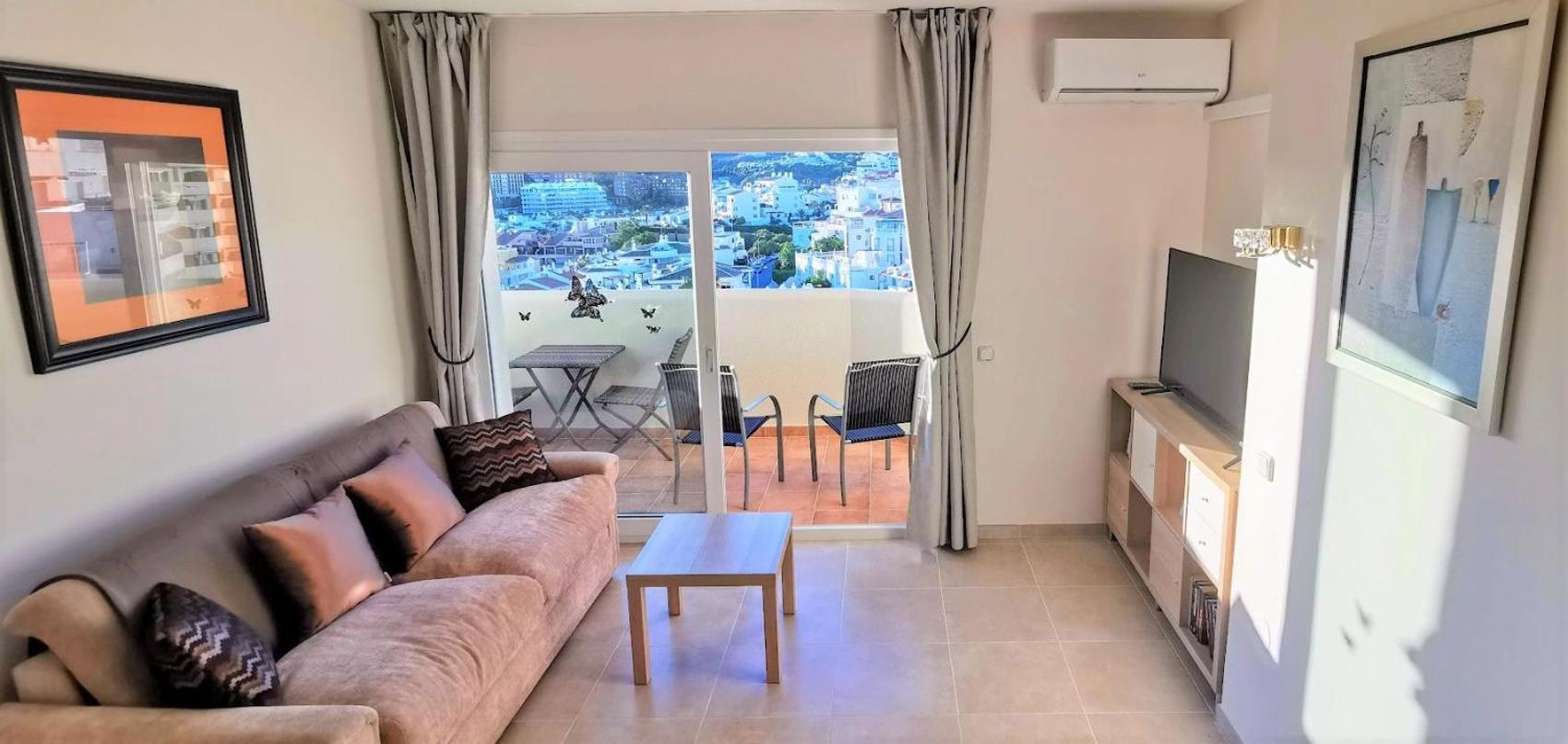Benalmadena Front Line Sea View 1 Bedroom Large Apartment Exteriör bild